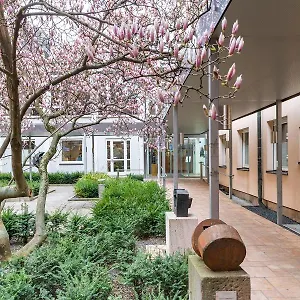 oteli̇ zi̇yaret edi̇n