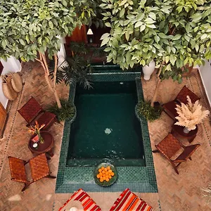 riad-prive-sadaka-bassin-rooftop.marrakeshhotelsmorocco.com/