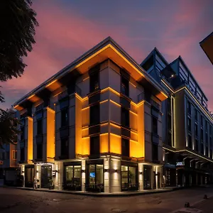 oteli̇ zi̇yaret edi̇n